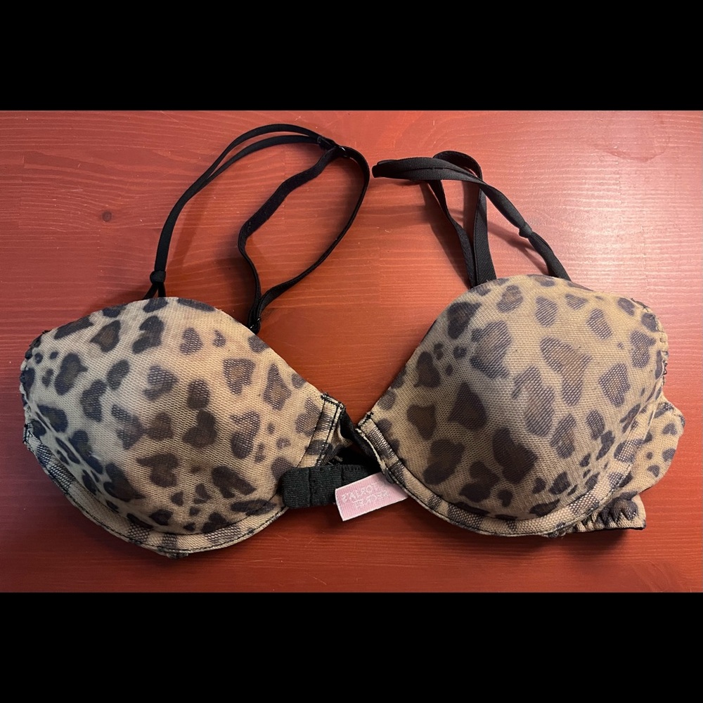 Victoria’s Secret leopard print bra